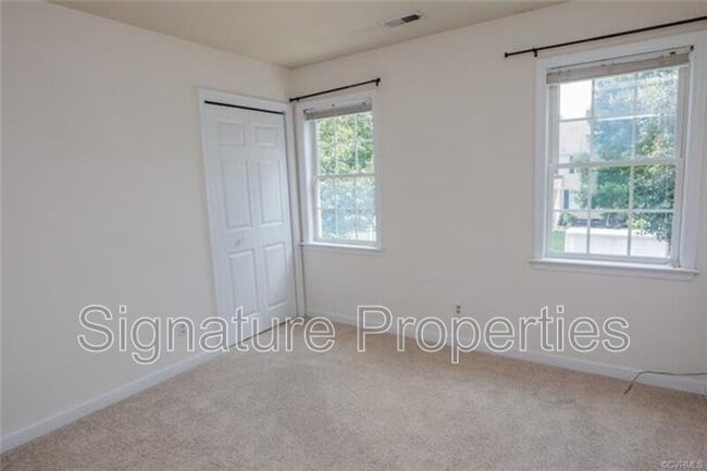 Building Photo - 6392 Greystone Creek Rd