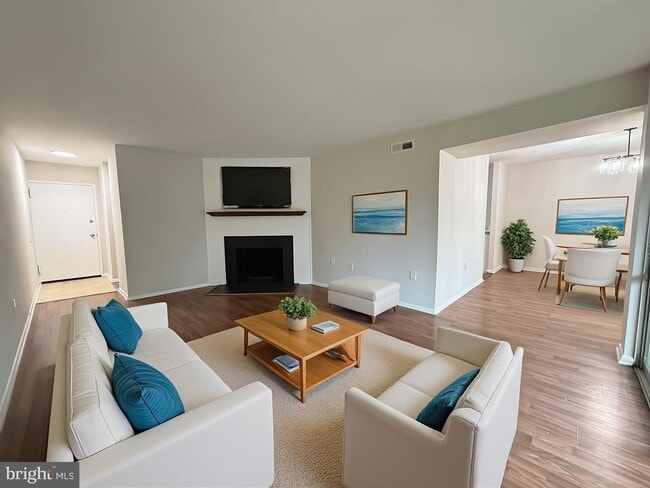 Building Photo - 8689 Greenbelt Rd