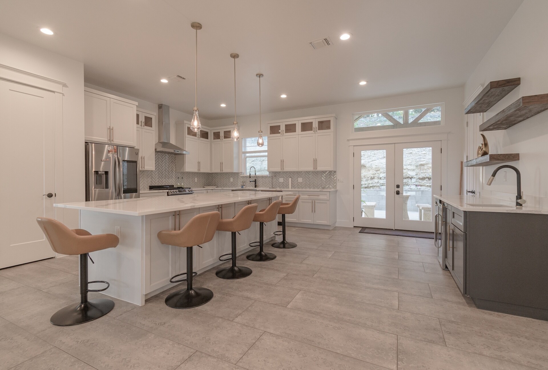 Building Photo - 21404 Lonesome Ct