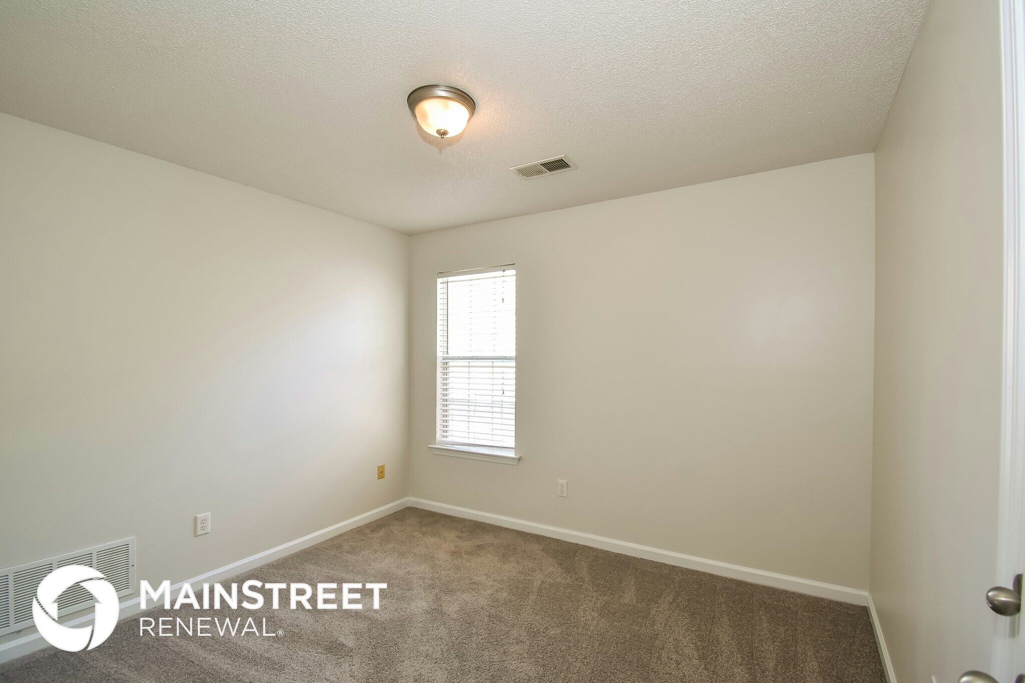 Building Photo - 1116 Warwick Pl