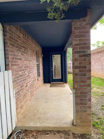 Building Photo - 1202 Stone Creek Dr