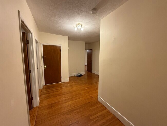 Building Photo - 7 Mt Vernon St