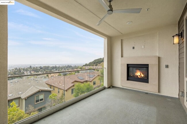 Building Photo - 6733 Skyview Dr