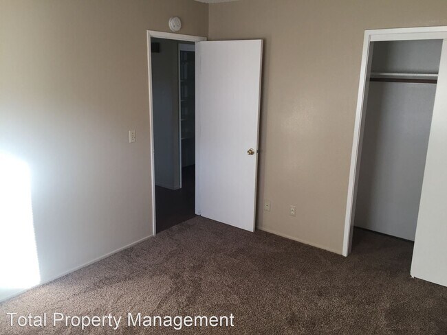 Building Photo - 2 br, 1 bath House - 2501 W. Victor