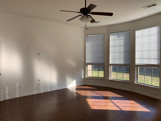 Building Photo - 1017 Somerset Cir