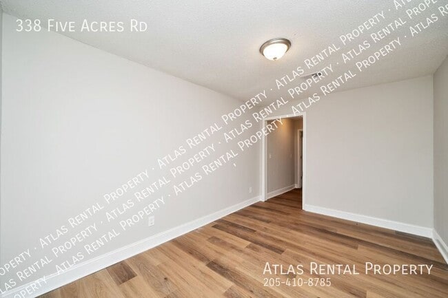 Building Photo - 338 5 Acre Rd