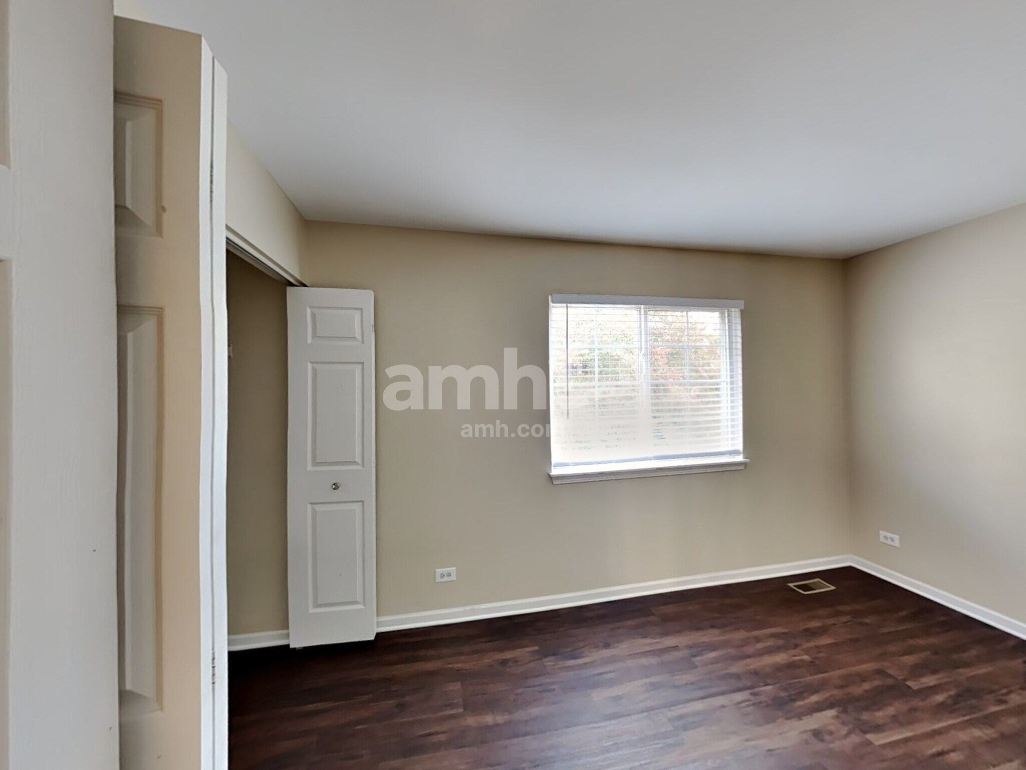 Building Photo - 2670 Spinnaker Dr