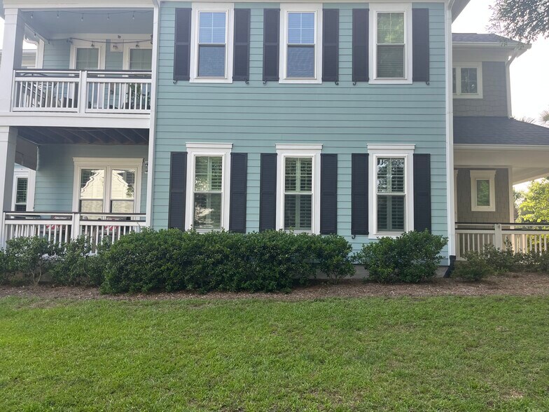 Building Photo - 1225 Blakeway St