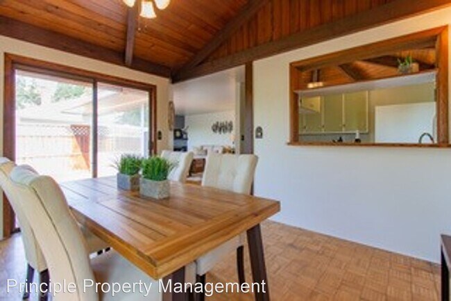 Building Photo - 3 br, 2 bath House - 1810 Fairmount Blvd.