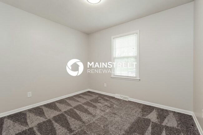 Building Photo - 3 Bedroom Pet-Friendly Home in RAYTOWN, MO with Main Street Renewal