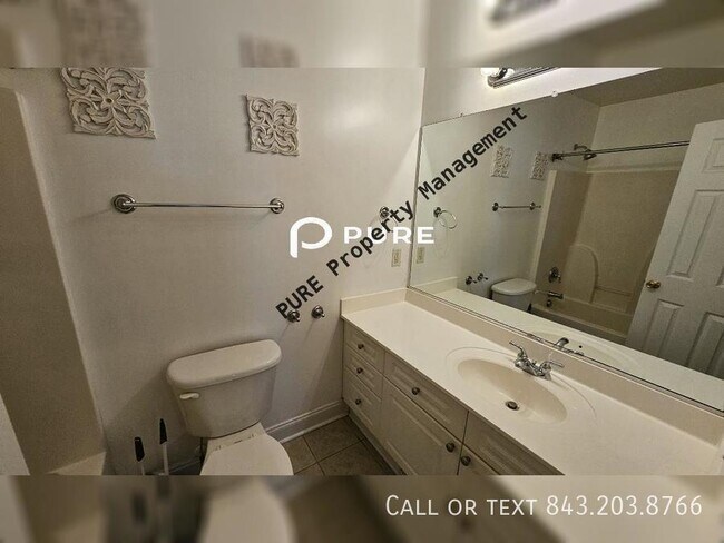 Building Photo - 3 bedroom N. CHS LAKE VIEW AVAILABLE NOW!!!