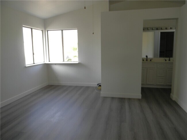 Building Photo - 1187 White Tip Ln