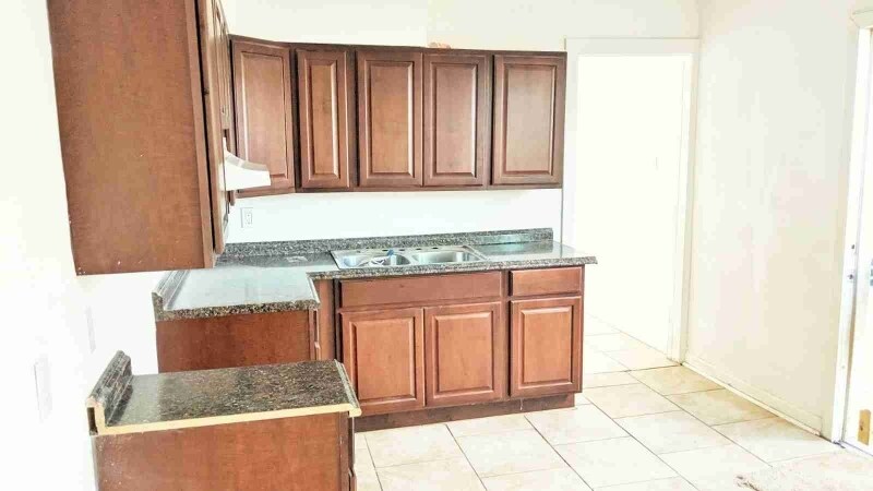 Building Photo - 1824 St Maurice Ave