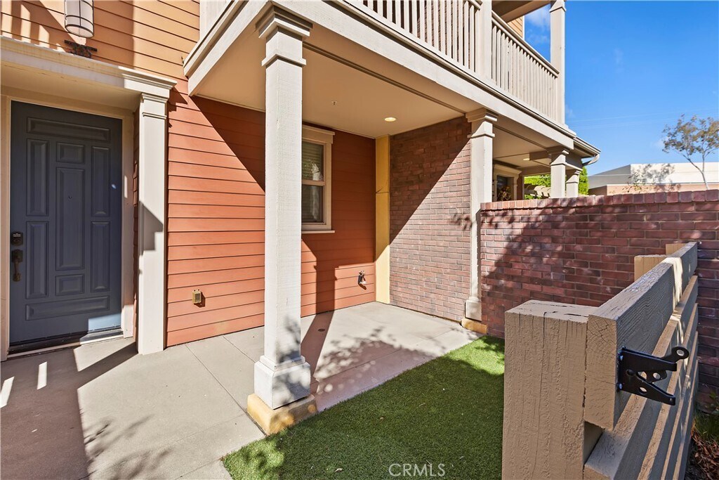 Front door and porch - 335 S Glendora Ave