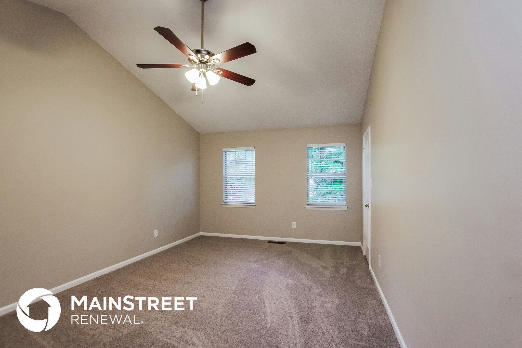 Building Photo - 13706 Poppleton Ct
