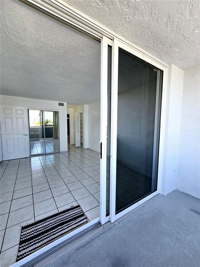 Building Photo - 7440 Harding Ave
