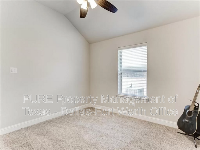 Building Photo - 1612 Town Creek Cir