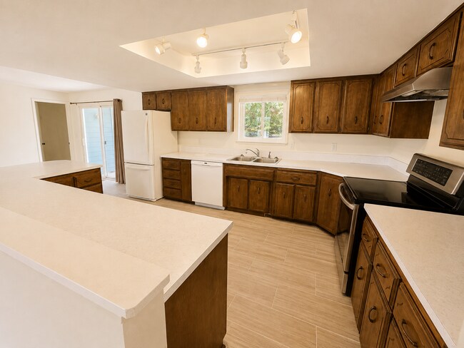 Building Photo - Must See 3 BED/2 Bath Rambler in Yelm Available 8/10/26! Close to JBLM!!!