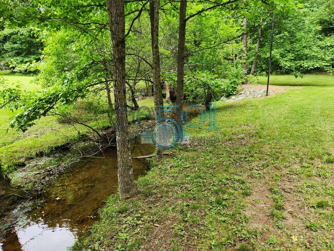 Building Photo - RARE exquisite home on acreage in the heart of West Little Rock!