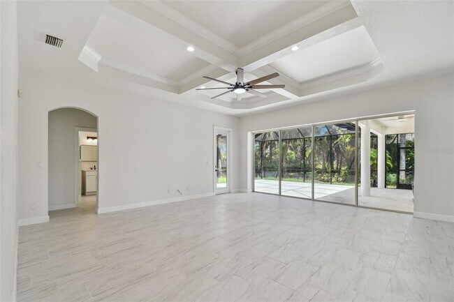 Building Photo - 13792 Long Lake Ln