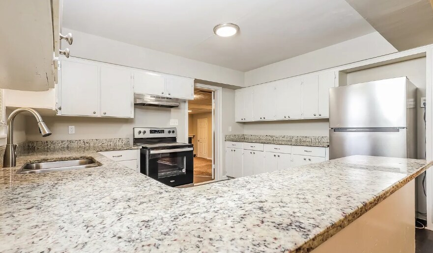 Building Photo - 3966 Mosley Dr