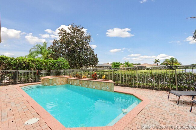Building Photo - 9885 SW Torriente Ln
