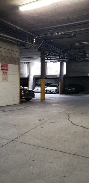 Building Photo - 2965 San Marino St