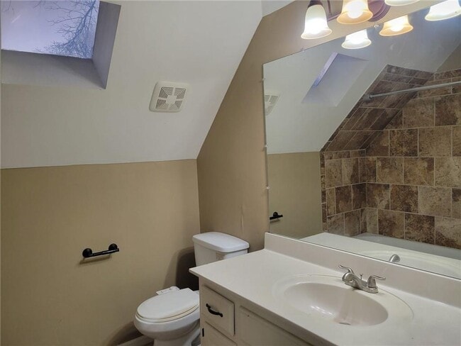 Building Photo - 7450 Waters Edge Dr