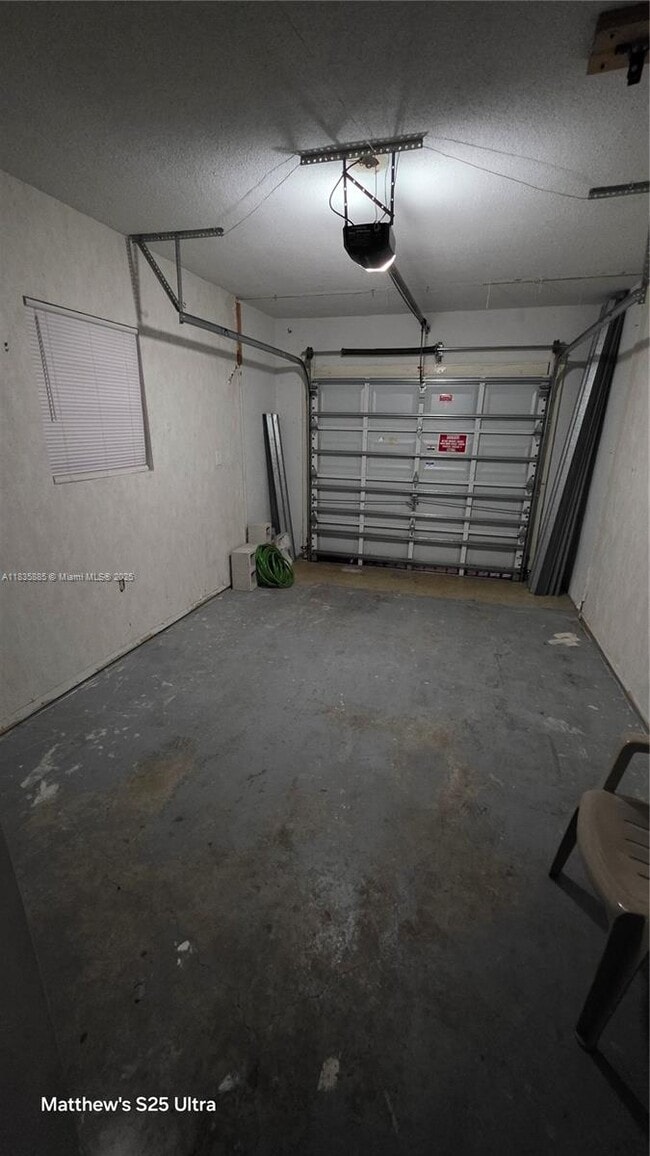 Building Photo - 6611 Racquet Club Dr