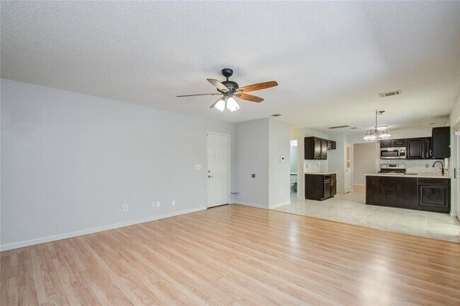 Building Photo - 7803 Maple Brook Ln