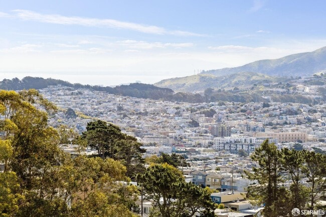 Building Photo - 134 Stanford Heights Ave