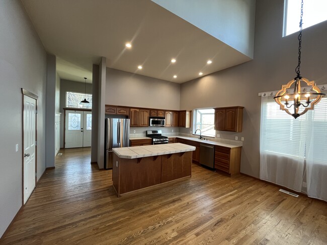 Building Photo - 18345 Mt Townsend Dr NE