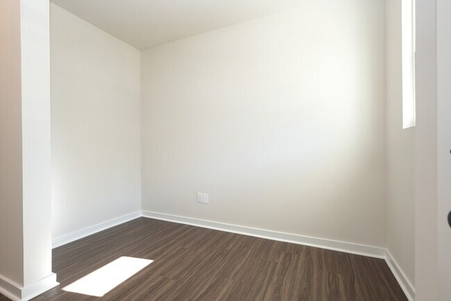 Building Photo - Brand New 3-Bedroom Townhome in Prime Char...