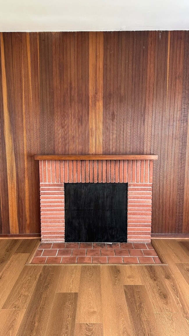 Building Photo - 3511 Albee St