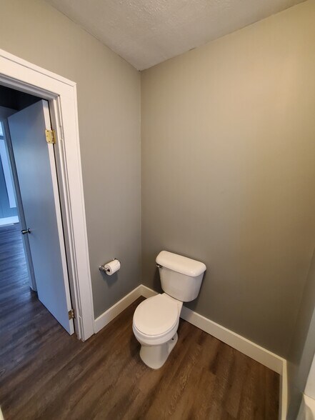 Building Photo - 2642 Riordan St