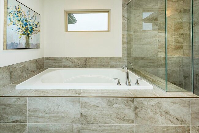 Building Photo - 50236 Amberwood Rd