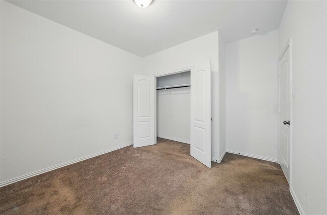 Building Photo - 31335 Horseshoe Meadow Bend Ln