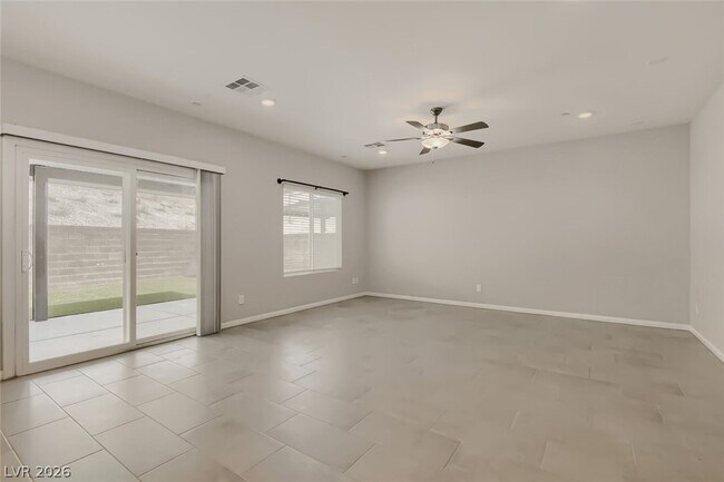Building Photo - 10790 Wild Parsley Ave
