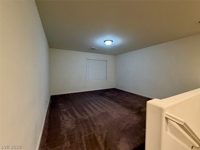 Building Photo - 5844 Middle Rock St