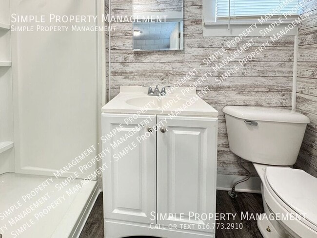 Building Photo - 430 S Hanover St