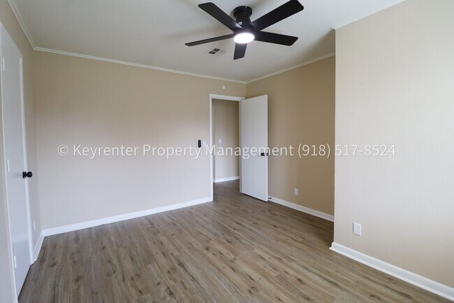 Building Photo - 3 Bed | 2.5 Bath in Oologah!