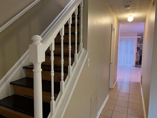 Building Photo - 6429 Baker Ct