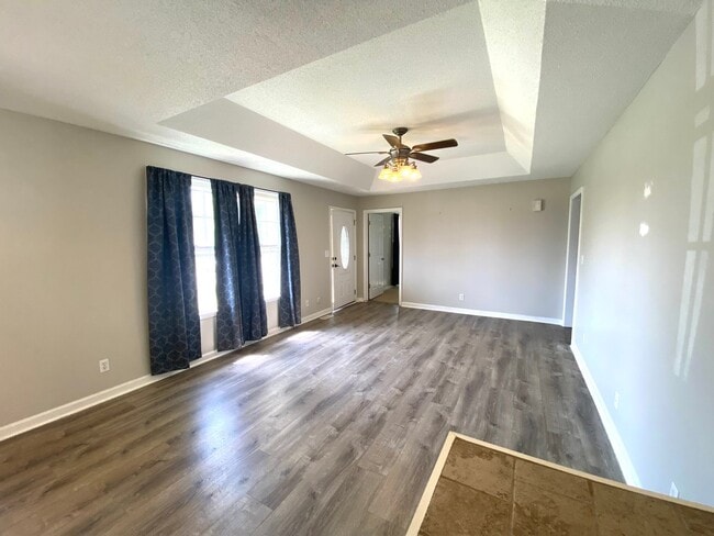 Building Photo - 2719 Knob Ct