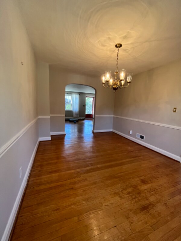 Building Photo - 143 Stanmore Rd