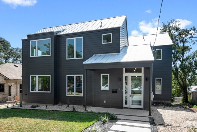Building Photo - 3107 Walling Dr