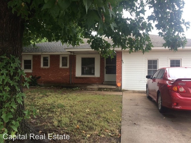 Building Photo - 3 br, 1.5 bath House - 116 W. Steed Dr.