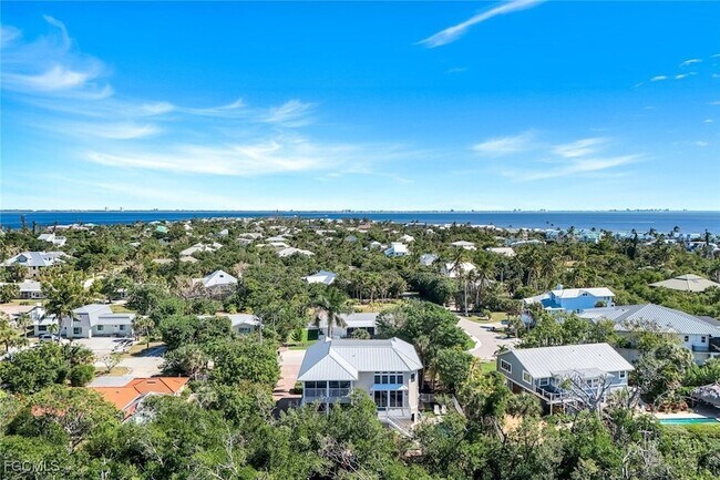 Building Photo - 1111 Schooner Pl