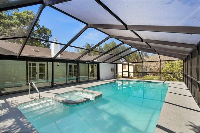 Building Photo - 11218 Creek View Dr