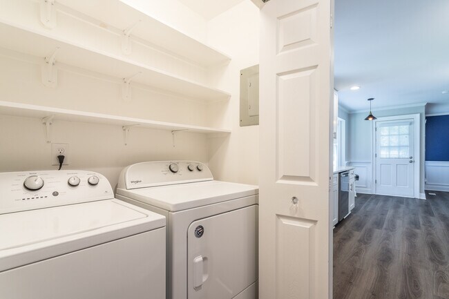 Building Photo - 2565 Oakes Plantation Dr