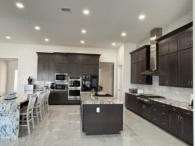 Building Photo - 1285 E Mead Dr
